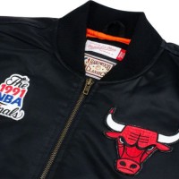 Chicago Bulls Mitchell & Ness Satin Bomber Jacket